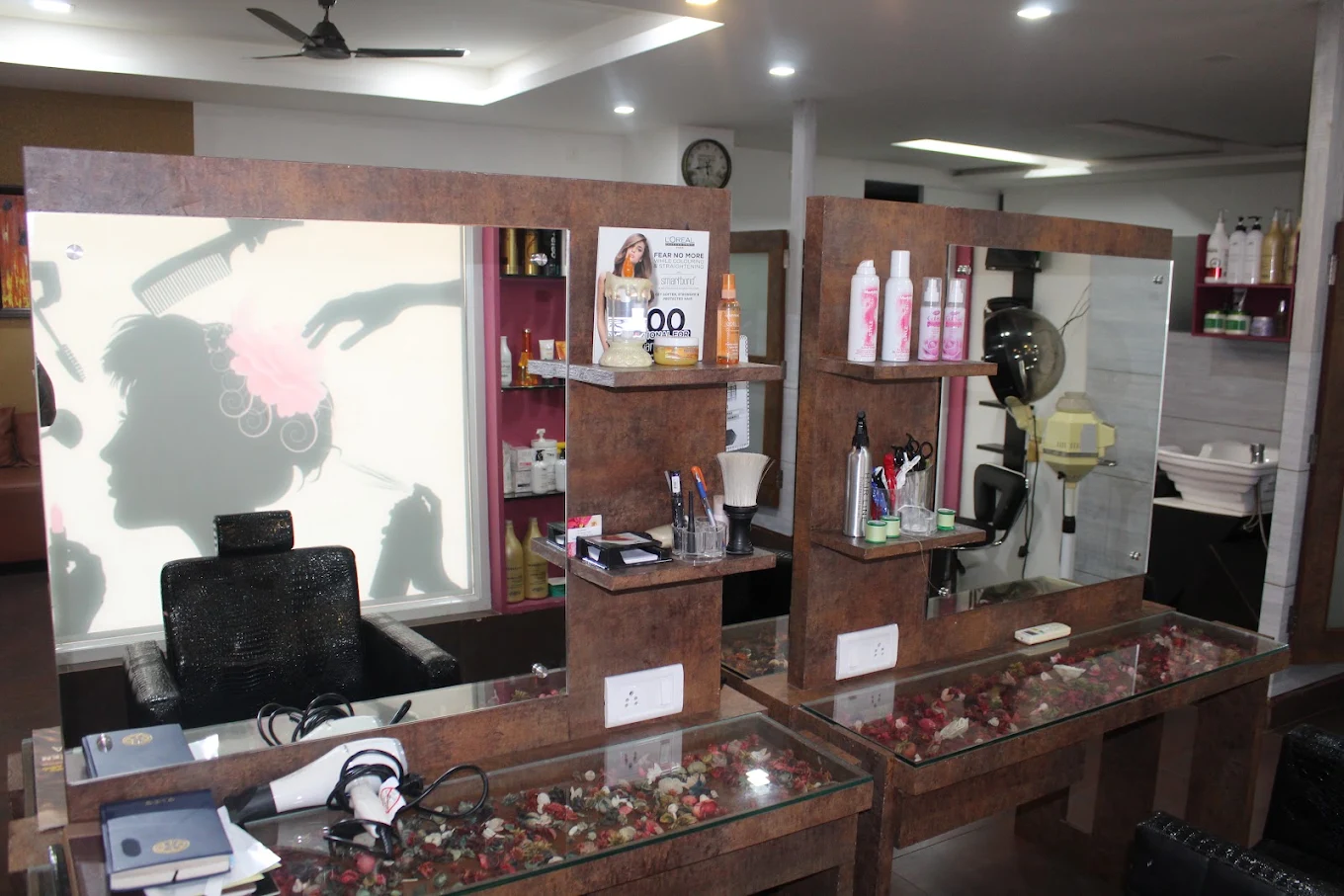 Heebs Beauty Salon